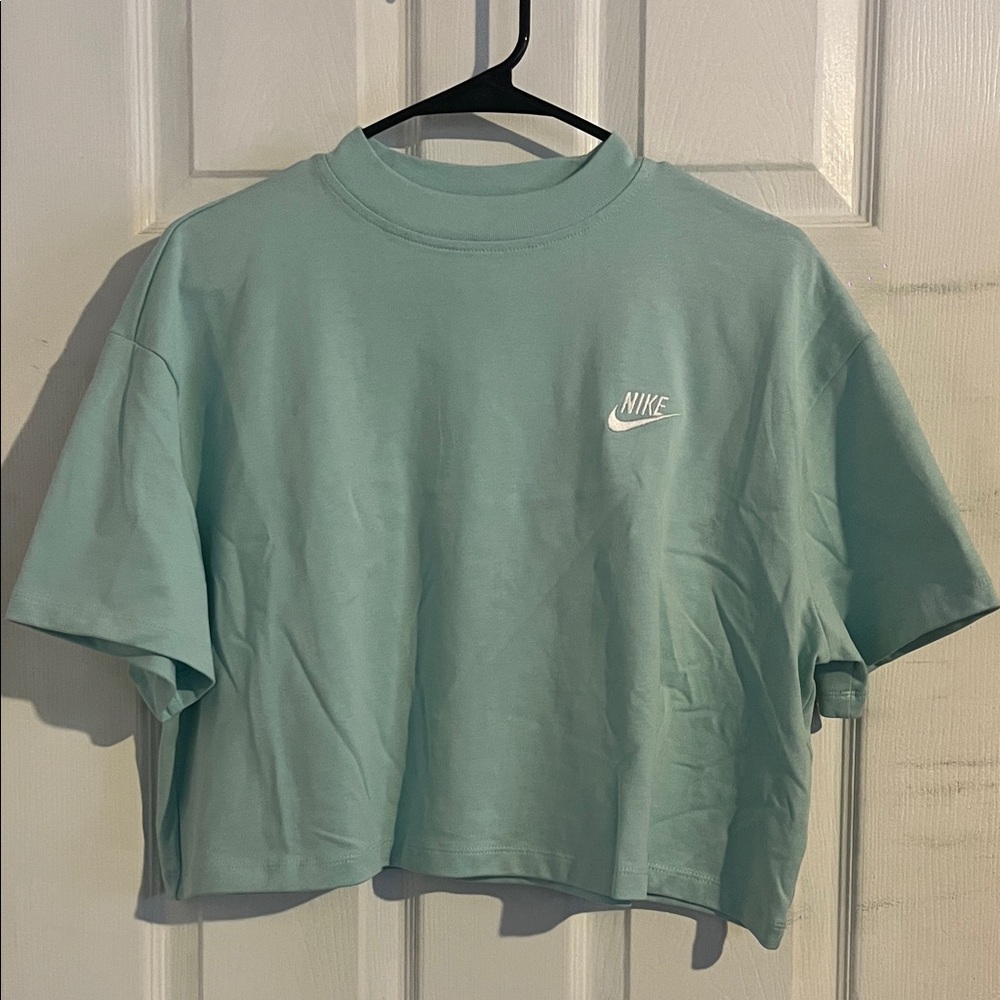 Nike Women's Mint Green Crop Top